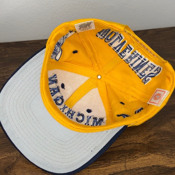 Vintage Unique Michigan Wolverines 90’s SnapBack Top of The World Tag - Picture 9 of 12